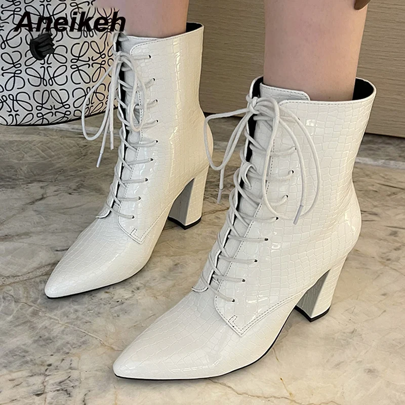 

Сексуальные блестящие туфли Aneikeh на каблуках, женские осенние ботинки в римском стиле с перекрестной шнуровкой и острым носком, 2022
