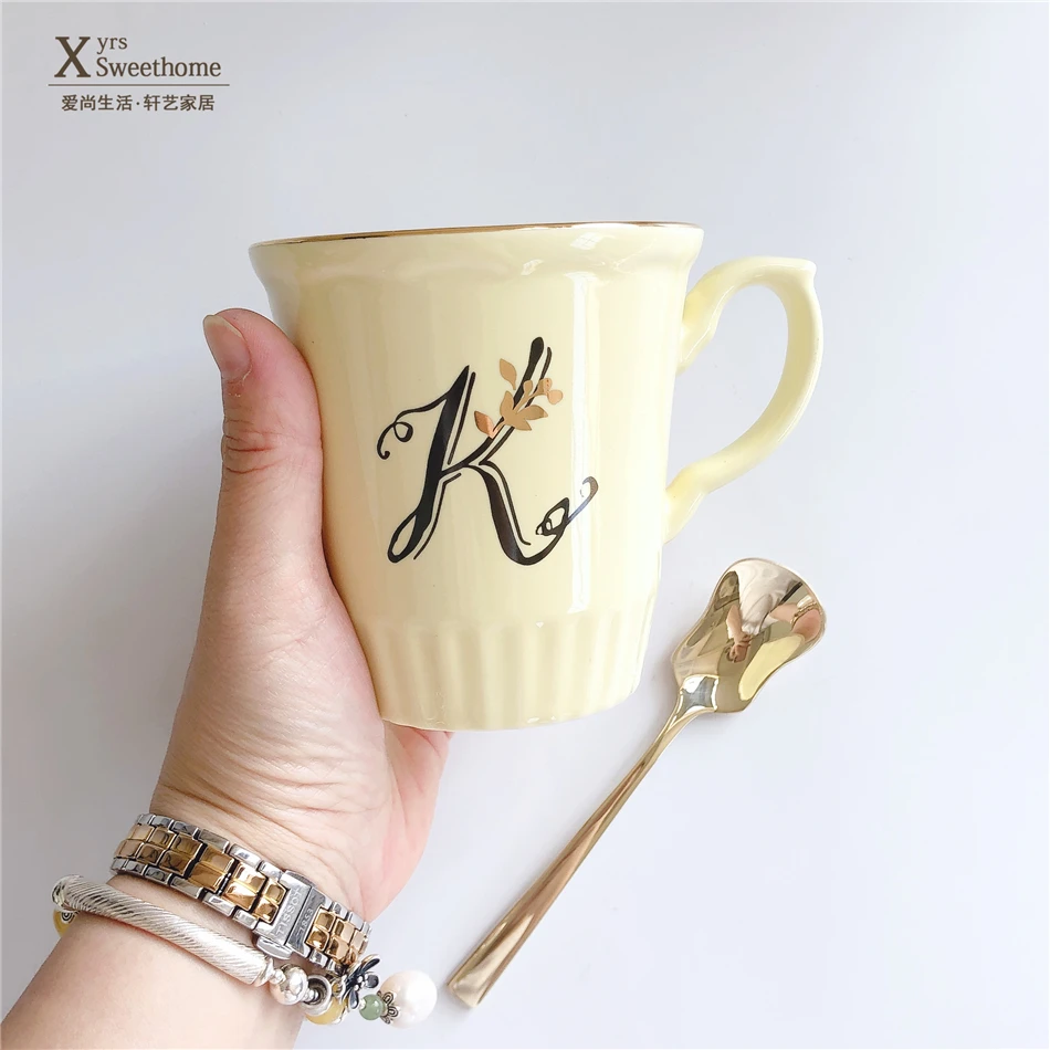 Изысканная Персонализированная керамическая кофейная кружка с алфавитом