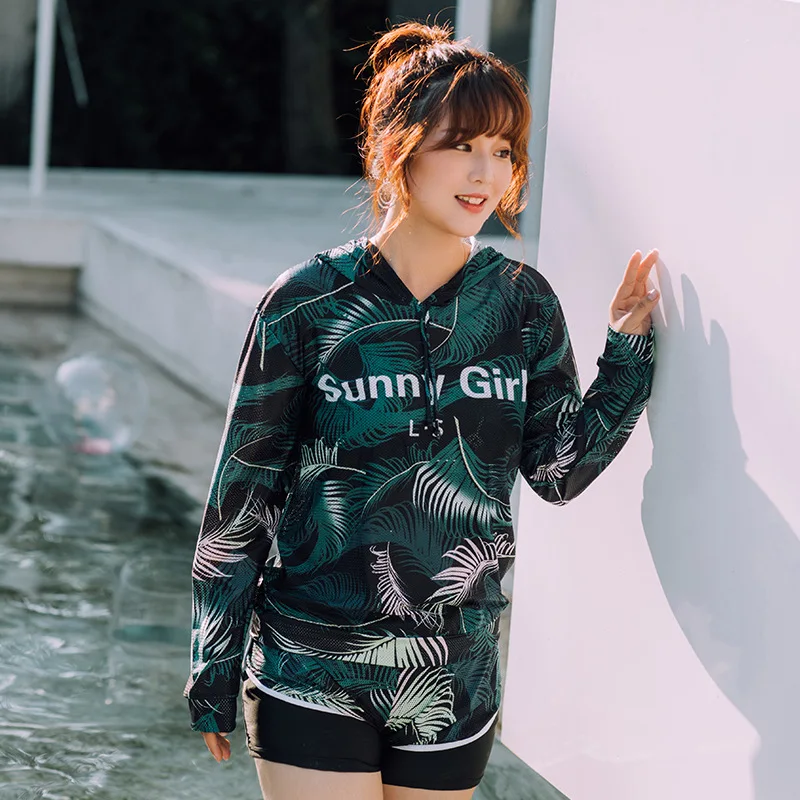 

2021 New Plus Size Swimwear Sports Bras Shorts Long Sleeve Hooded Blouse Swimsuit Women 3 Piece Bikini Set Beach Wear Hot Spring