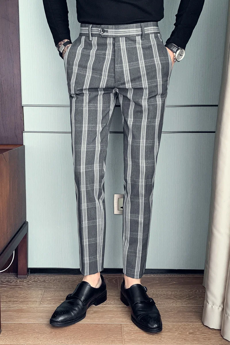 

2019 Autumn And Winter New Style Male Korean Version Of The Self-cultivation Feet Plaid Casual Pants Trend Striped Trousers28-36