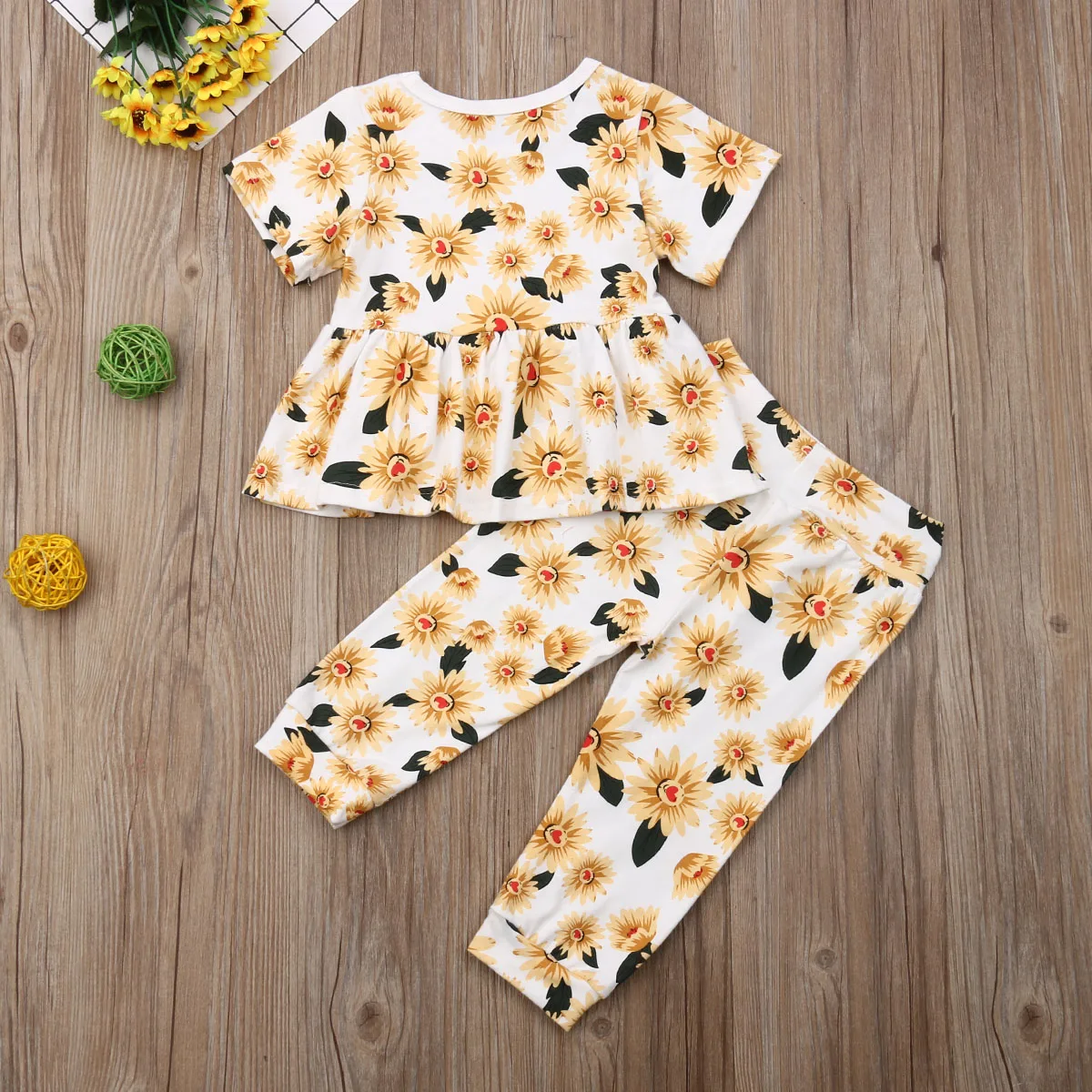 

Girl's Sunflower Print 2Pcs Clothes Set, Short Sleeve Round Neck Ruffled T-Shirt with Long Pants for Summer