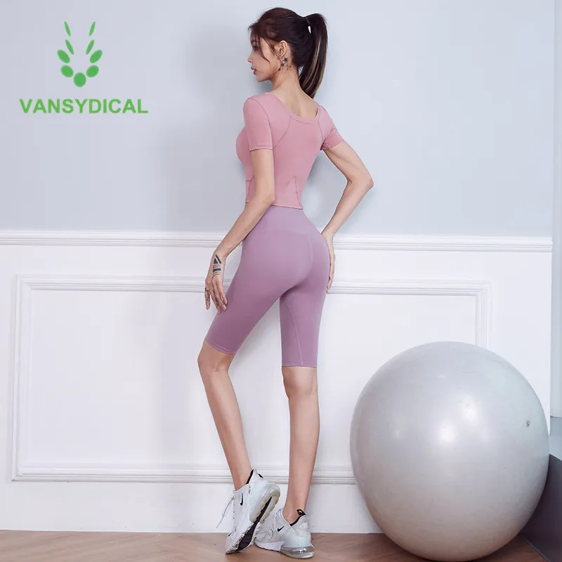 

New Indoor Fitness Yoga Set Women Gym Clothing Sports Suit Slim Running Crop Top Workout Shorts Outfit Summer Sportswear 2pc/set