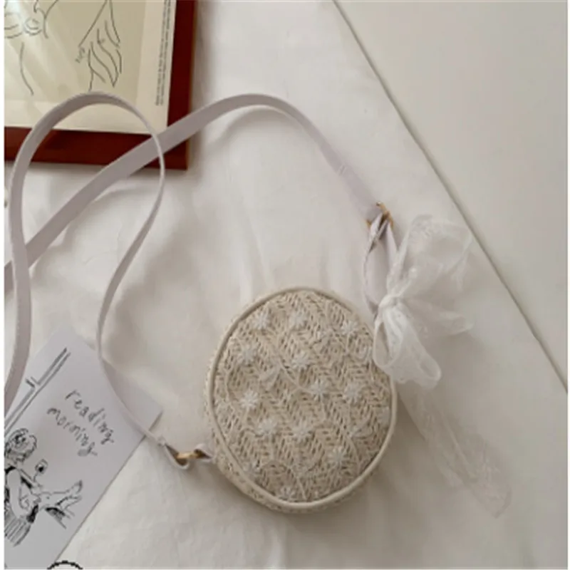 

Ladies Shoulder Bag Creative Straw Braid Flower Embroidery Round Messenger Bag Girls Shopping Travel Beach Woven Crossbody Bag