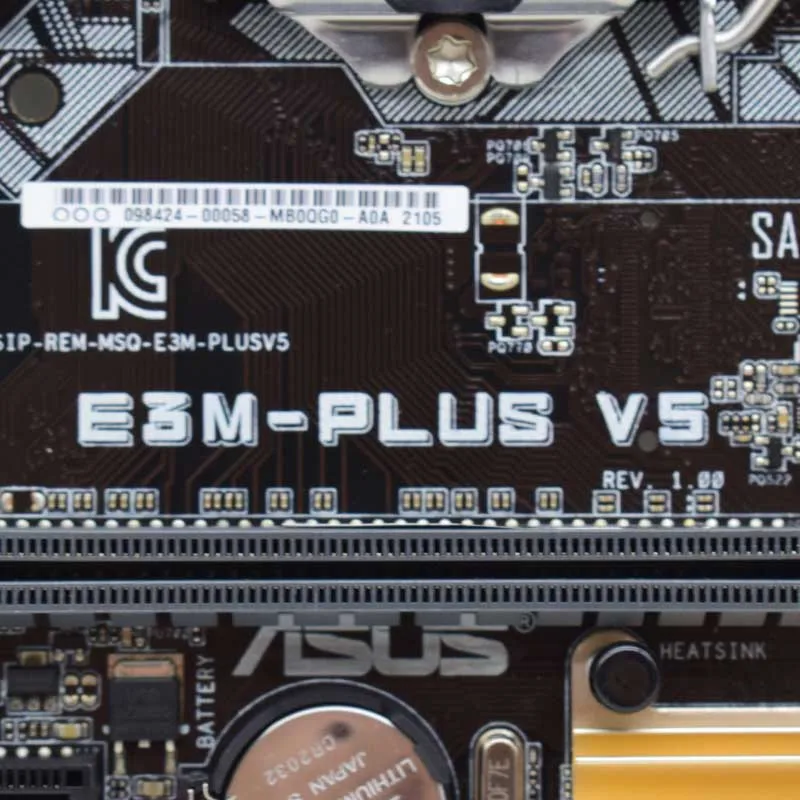 Материнская плата Asus E3M-PLUS V5 LGA 1151 DDR4 RAM 32GB для шестого поколения памяти Core PCI-E 3 0 SATA