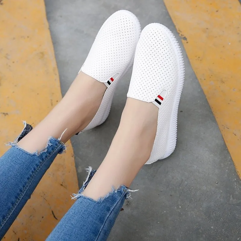 Женские кроссовки Белая обувь женская дышащая из искусственной кожи
