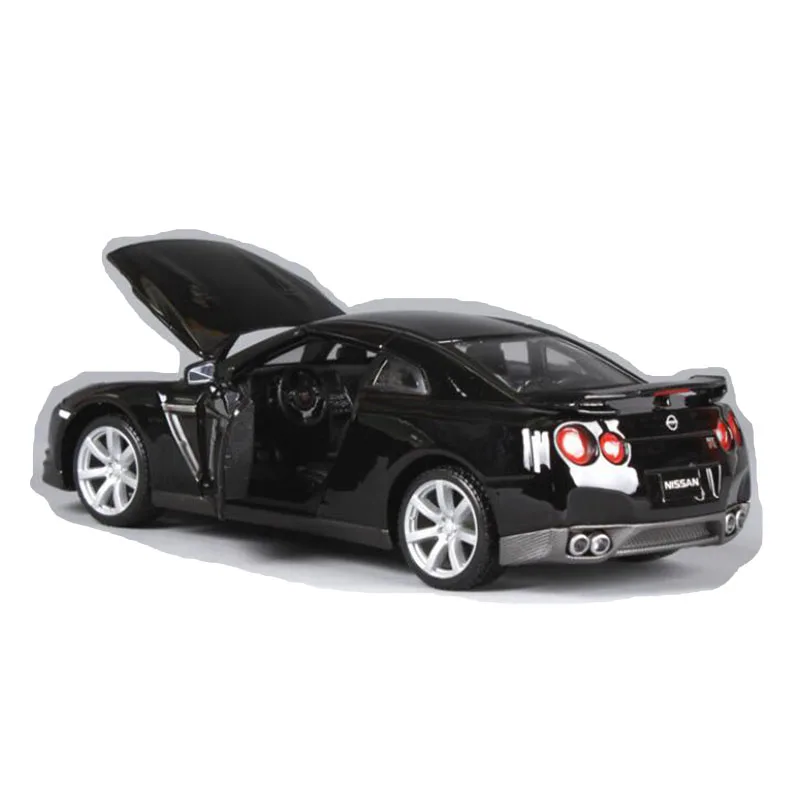 Metal Alloy Diecast 1:24 Scale Classic JAPAN GTR GT R Fast Racing cool Car Model Diecast Vehicles Collection Toys For Kids