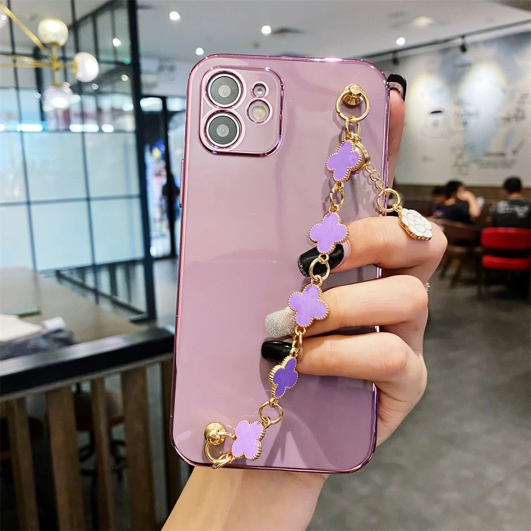 

Electroplating With Bracelet Phone Case For iPhone 7 8 Plus 11 12 Pro Luxury Fashion X XR XS Max Ultra Thin Soft Silicone Cover