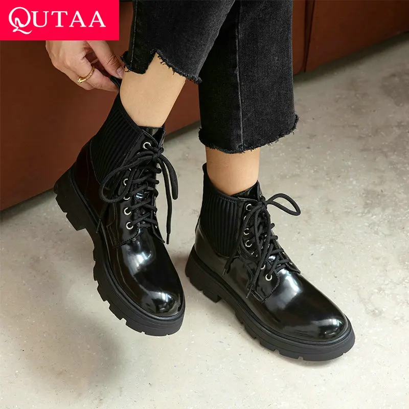 

QUTAA 2022 Ankle Boots Square Med Heel Casual Round Toe Short Boots Buckle Patent Leather Winter Women Shoes Big Size 34-41