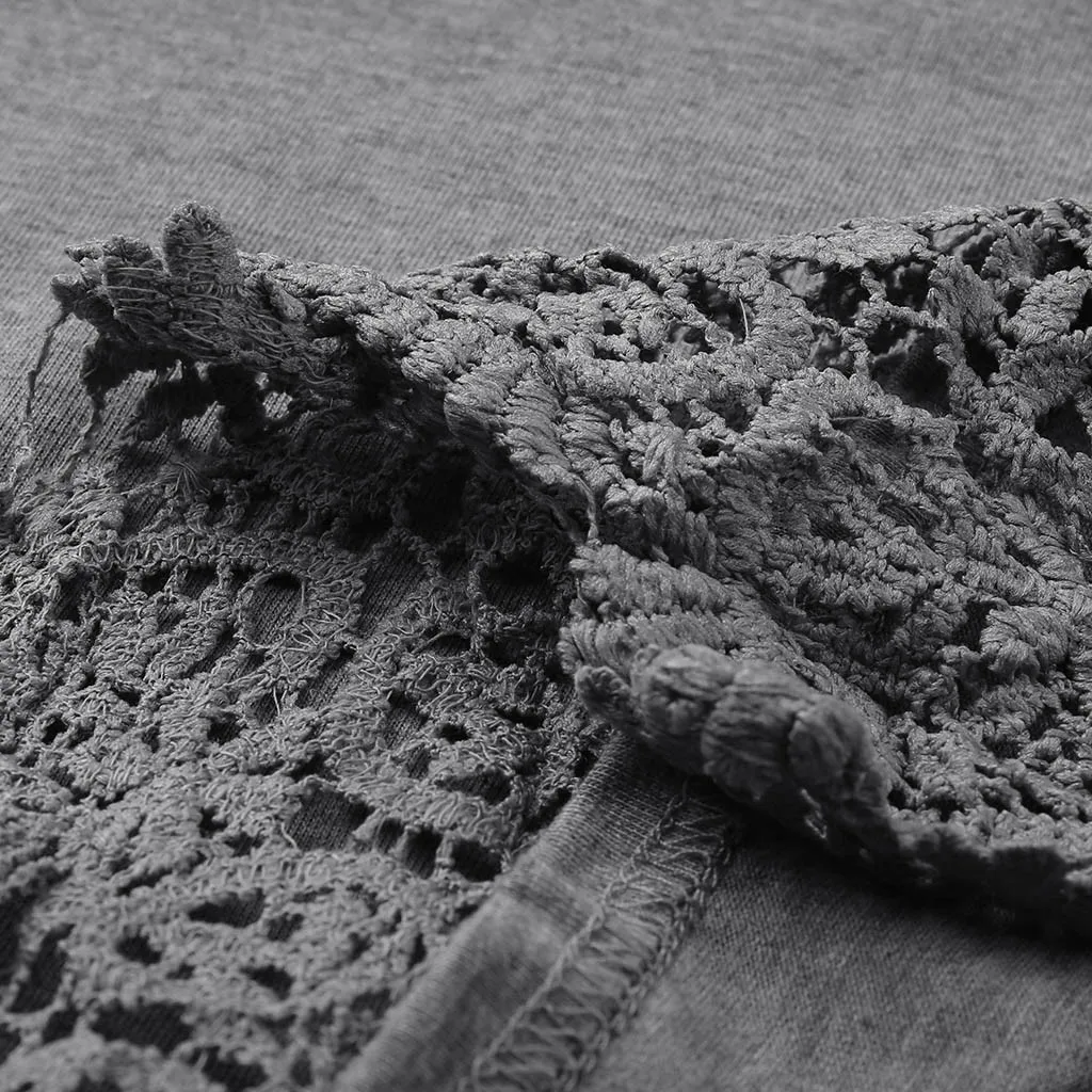 Женское платье туника с круглым вырезом длинным рукавом и кружевной