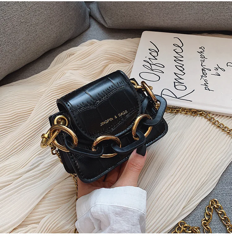 Fashion Mini Saddle Women Shoulder Bags Designer Brand Acrylic Chain Handbags Luxury Pu Leather Female Crossbody Bag Small Purse