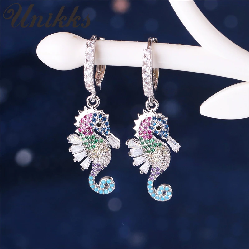 

Creative copper earrings electroplating inlaid zircon net red seahorse female ear clip