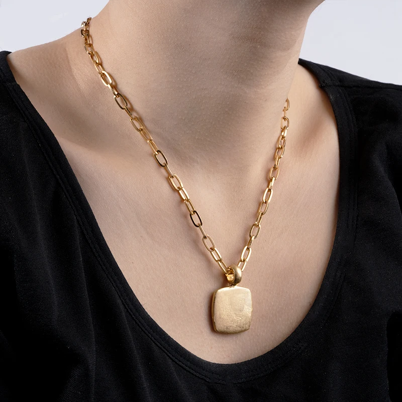 

Золотыми металлическими цепочками колье ожерелье из золотых цепей для пар; Модная Уличная обувь в стиле «хип-хоп» с геометрическим узором и...