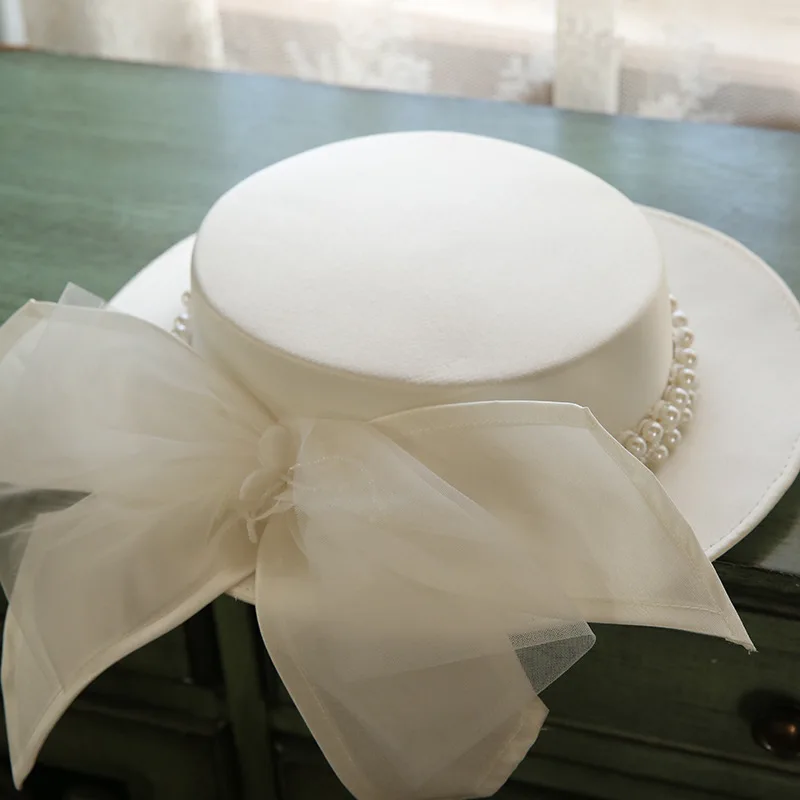 Novo chapéu de casamento elegante branco, topper