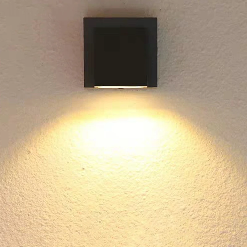 

3W Modern Minimalist Creative Outdoor Waterproof Wall Lamp LED Outdoor Garden Light Door Light Balcony Balcony Garden Light Warm