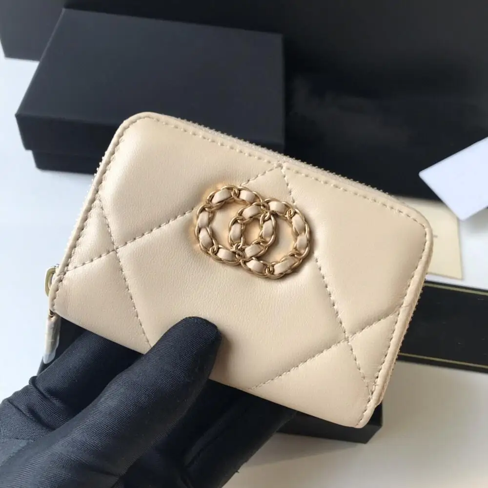 

Wallets & Holders