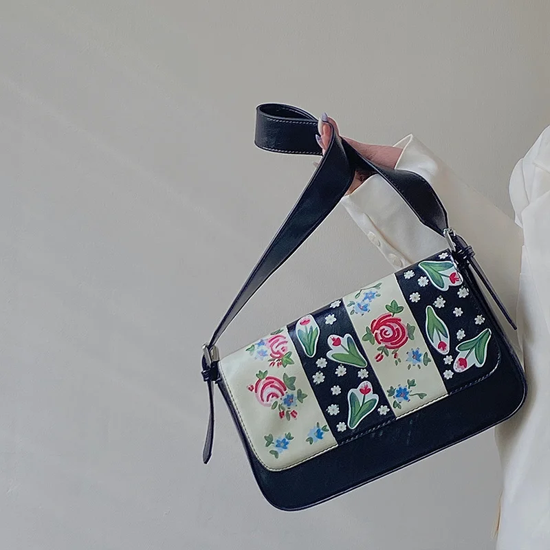 

Deer children 2021 Korean spring and summer new armpit bag Korean blogger Tulip Flower One Shoulder Messenger Bag
