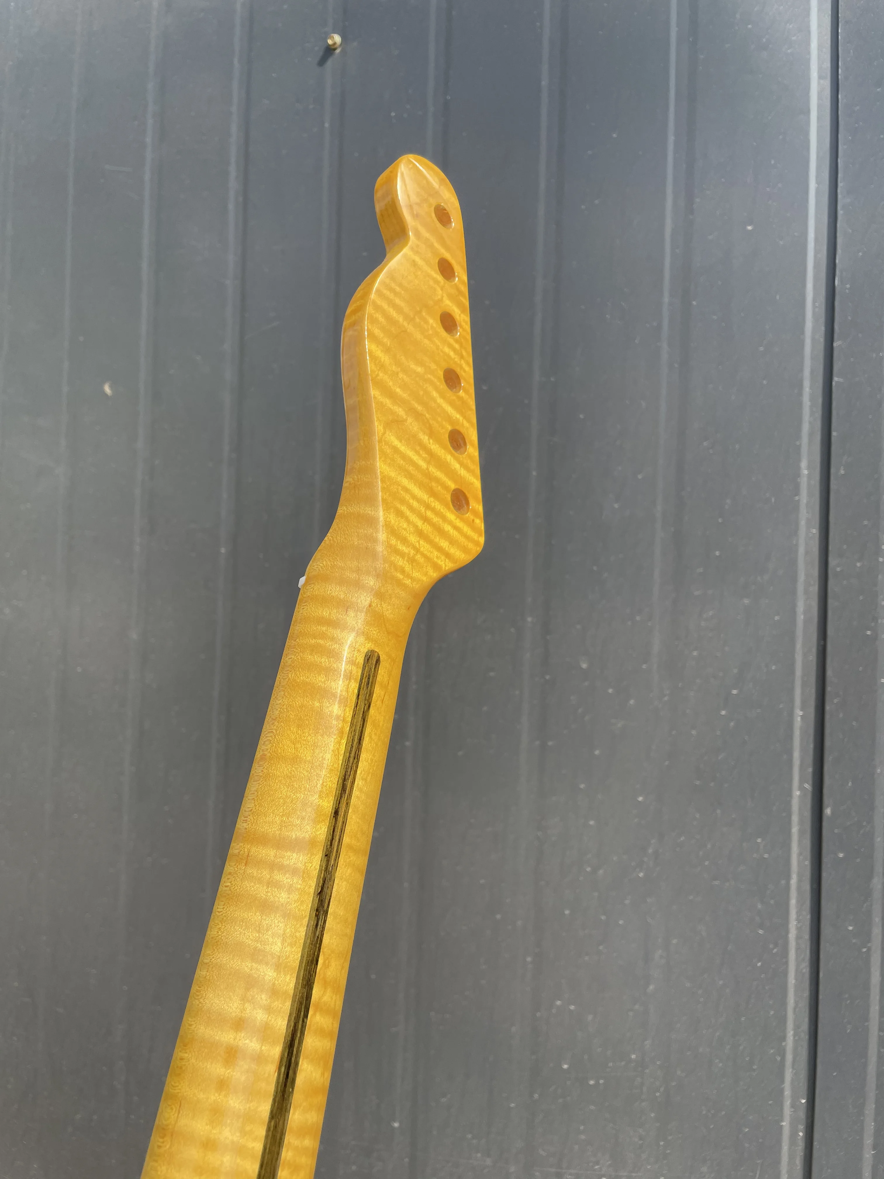 183 # Tiger Flame Кленовая гитара Шея 21 лад 25 5 дюйма темно желтый лак жемчужный кленовый