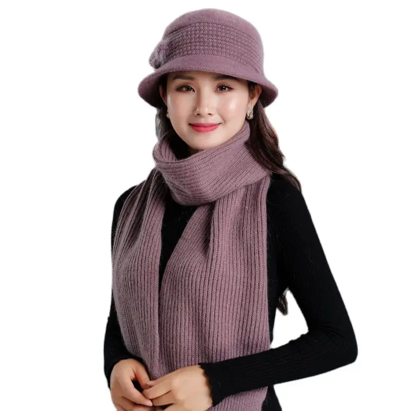 Новогодний подарок для матери вязаный шарф шапка женский осенне зимний из пряжи