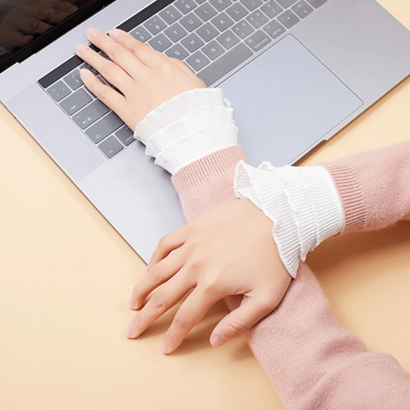 

Women Elegant 3 Layers White Horn Cuffs Wave Pleated Ruffled Detachable False Fake Sleeves Sunshade Sweater Wristband