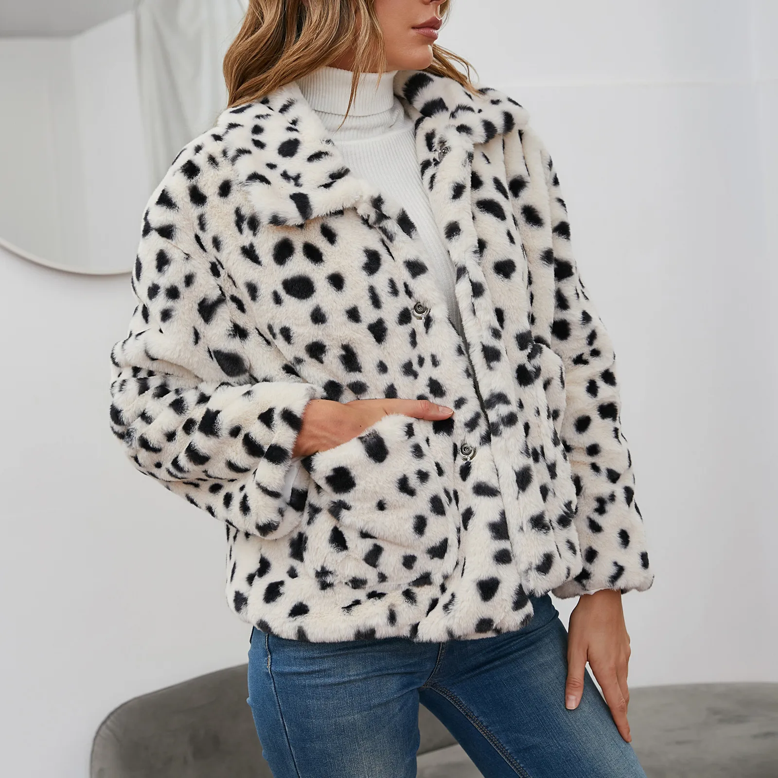 2021 Winter Warmer Plush Jacket Coat Faux Fur Coat High Quality   Outwear  Womens Long Sleeve Loose Leopard  Print Waistcoat
