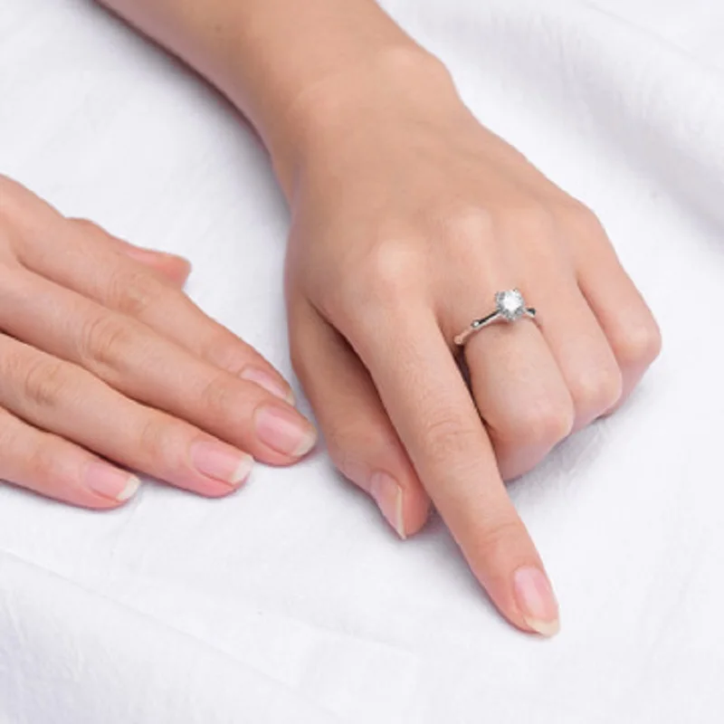 

High Quality Classic Zircon Ring Fine Fashion Lady Temperament Wedding Ring Jewelry Sweet and Romantic Proposal Anniversary Ring