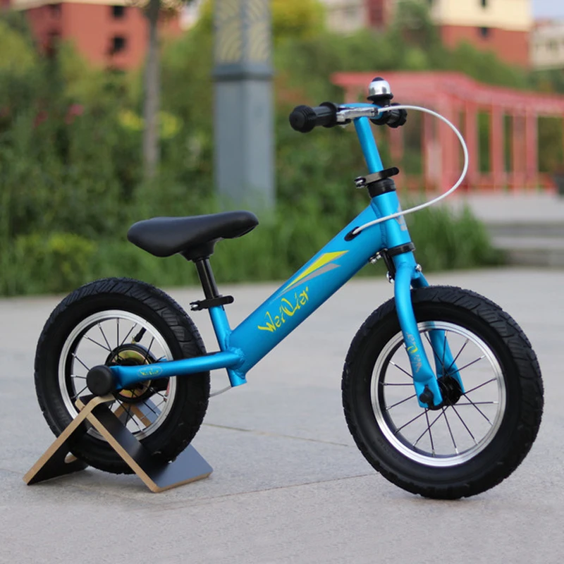 Трехколесный велосипед детская игрушка машинка баланс велосипеды для детей