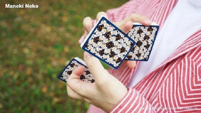 

Bicycle Maneki Neko Playing Cards Blue Lucky Cat Deck Collectible Poker Magic Card Games Magic Tricks Props for Magician