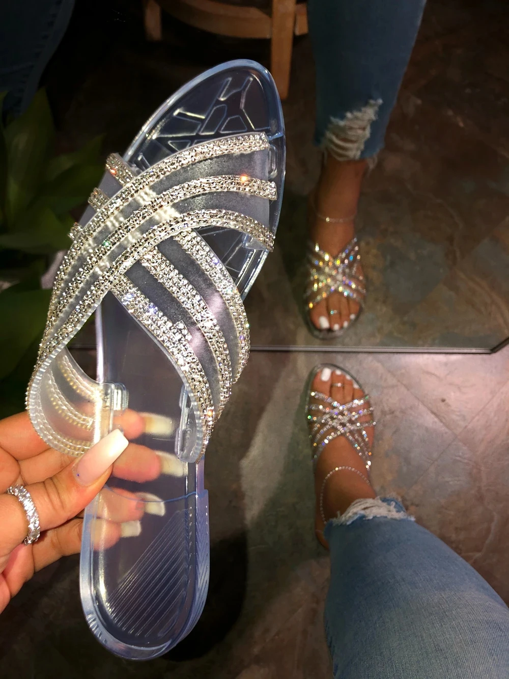 2020 прозрачные тапочки модные шлепанцы с кристаллами женские летние сандалии на