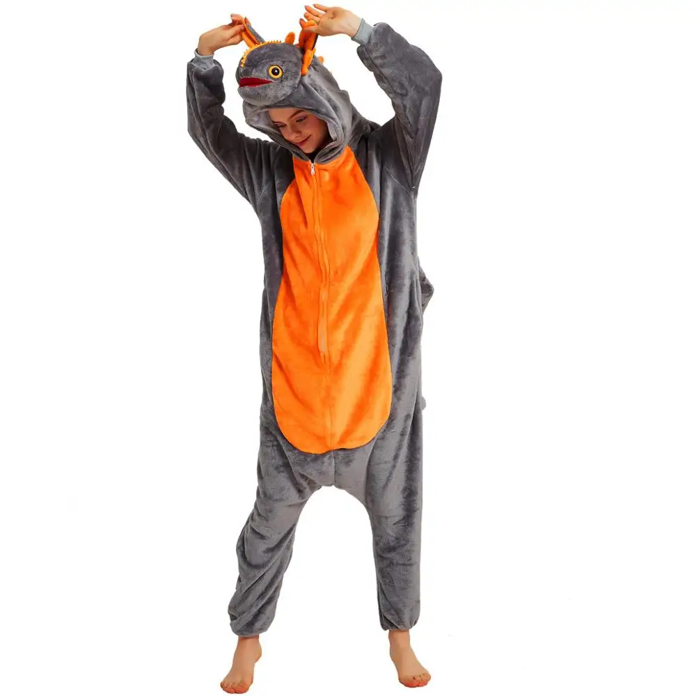 Серая футболка с изображением героев мультфильма Как приручить дракона