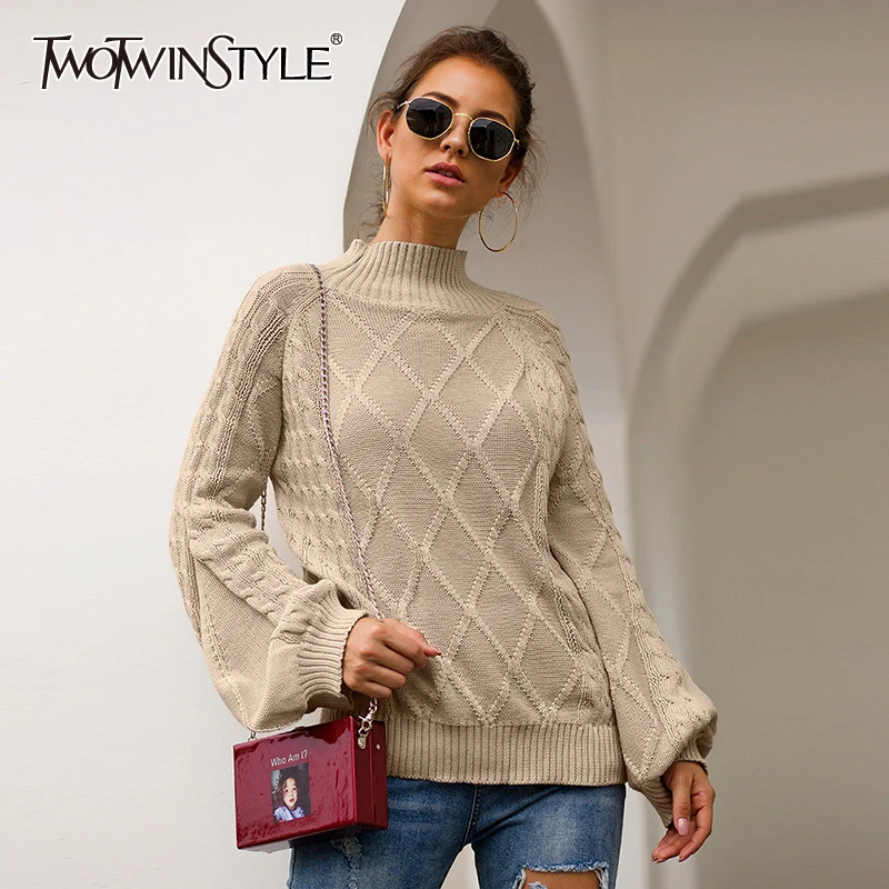Женский вязаный свитер TWOTWINSTYLE Повседневный пуловер с узором ромбиками высоким