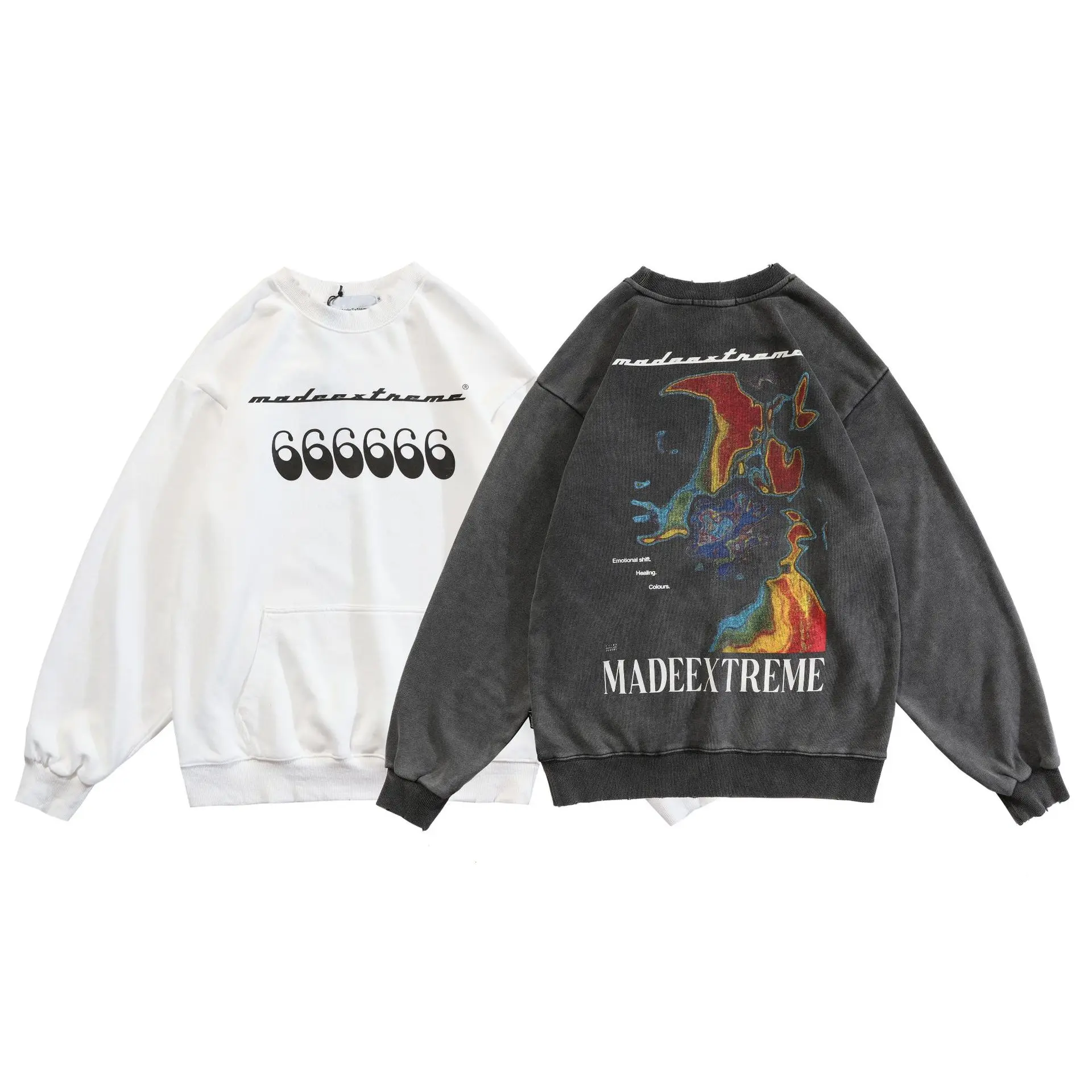 

The new autumn female street thermal imaging printing wash water old long sleeve round neck loose men and women's same hoodie