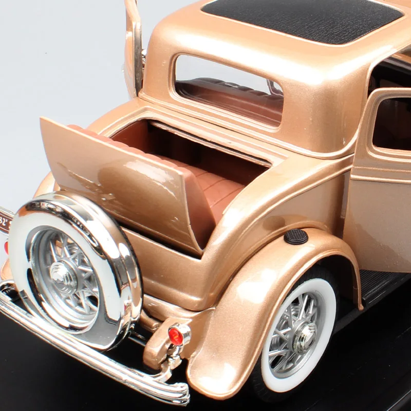 Детская Классика 1/18 Ретро 1932 модель ford B 3-Window Coupe Deuce Gold car scale Diecasts& Toy Vehicles авто металлический сувенир