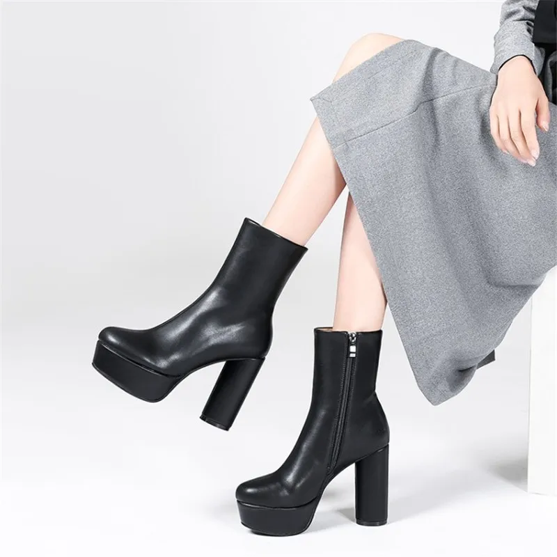

PLUS SIZE Women Ankle Boots Genuine Leather Fashion Zip Thick Block Heels Round Toe Platform Ladies Shoes Punk Big Size