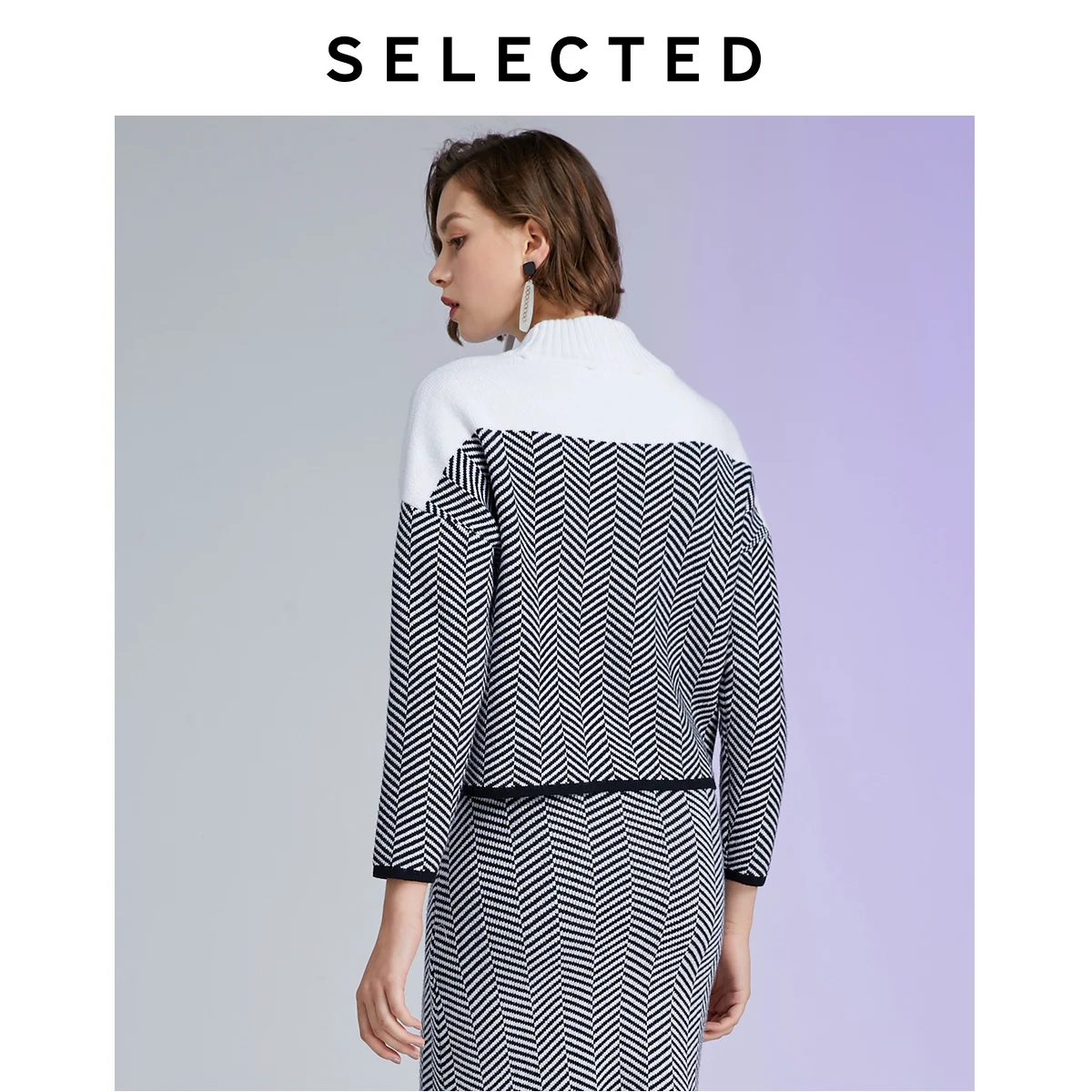 Женский свободный трикотажный свитер из жаккардовой ткани черного и белого