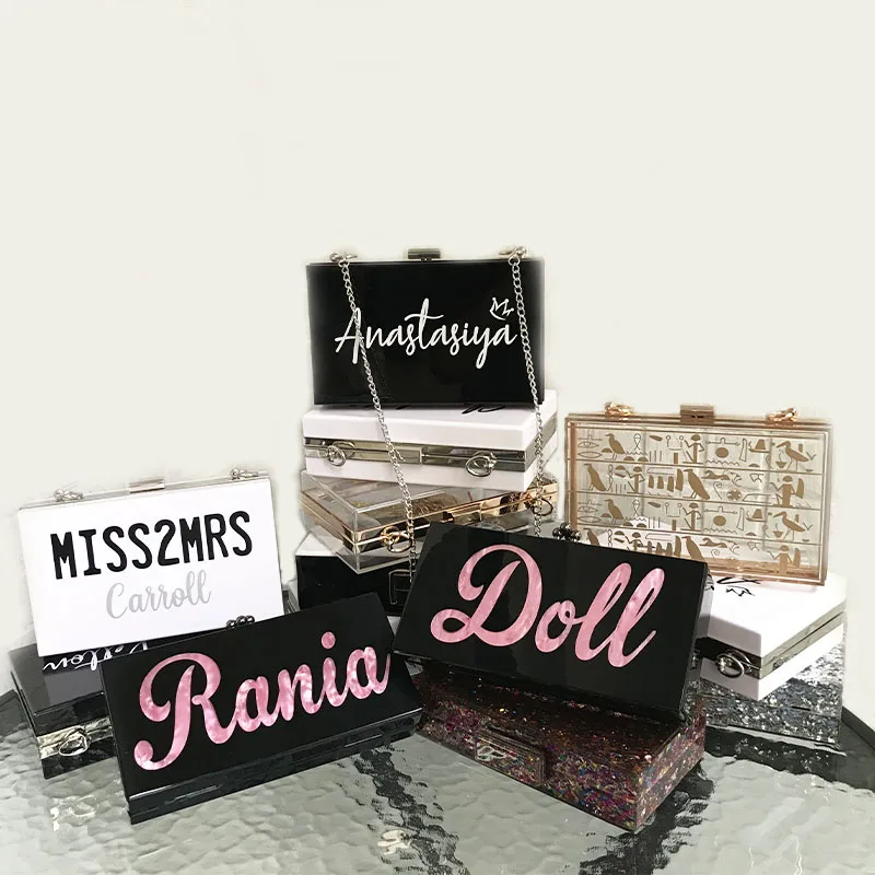 Изготовленная на заказ акриловая сумка-клатч с текстовым принтом оригинальный