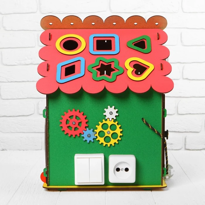 Рисунок 5 - Развивающая доска Бизиборд «Би