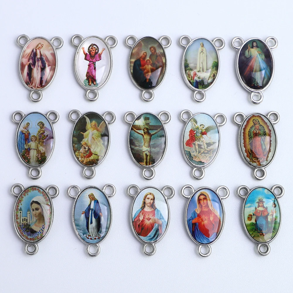 100 штук в ассортименте двусторонние центральные части медалей святой семьи