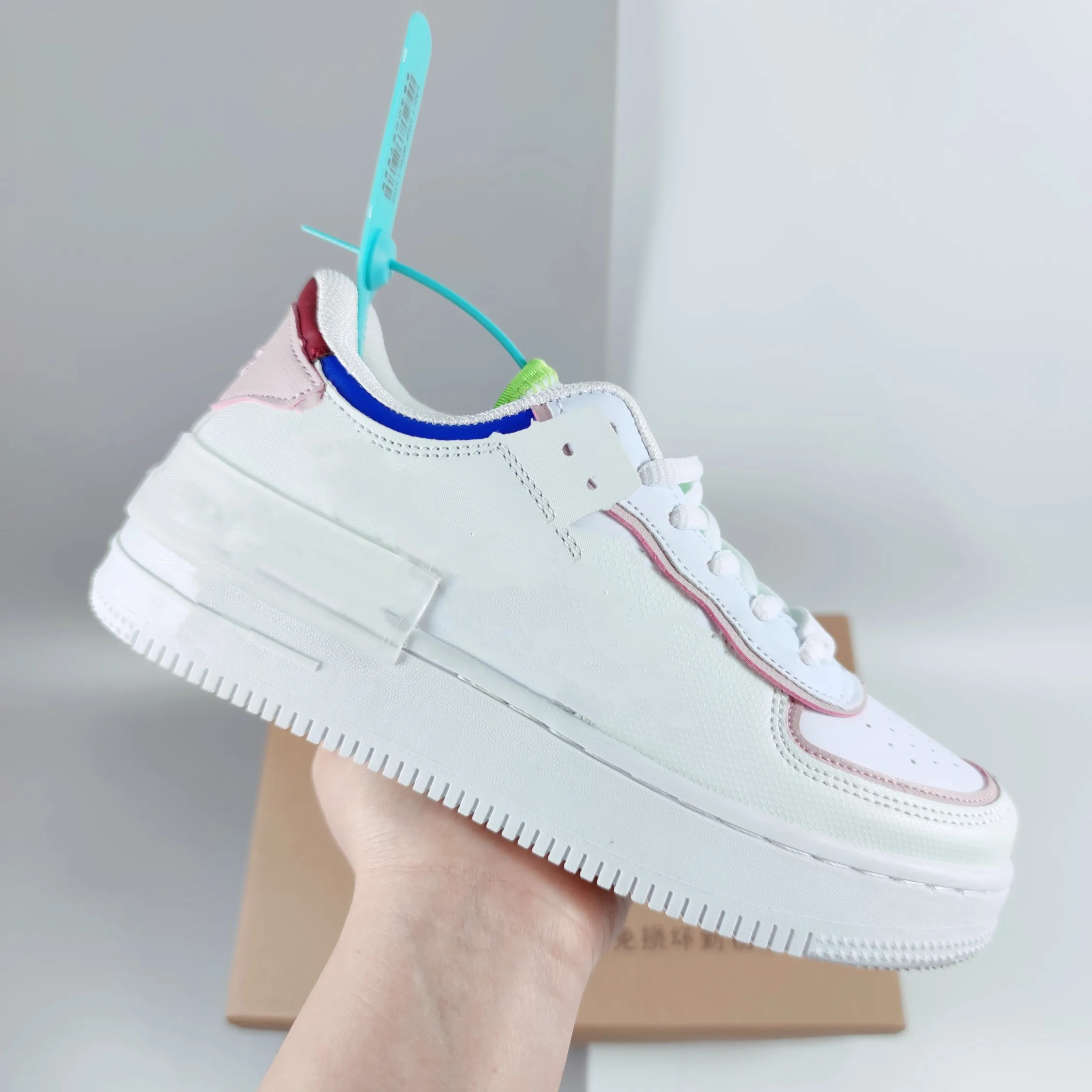 

2021 Trend INS New Spring and Summer Shoes Women's Breathable All-match White Shoes Sports Shoes