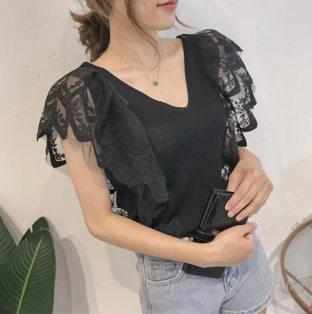 

Knitted T-Shirt for Women 2021 Summer New Lace Stitching Sleeveless Ruffled V-neck Slim Fit Top Girls Ladies Short Tees