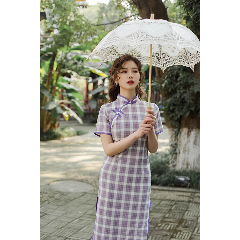 

Paragraph will spot young girl long summer dress in cheongsam in children with the new Chinese style
