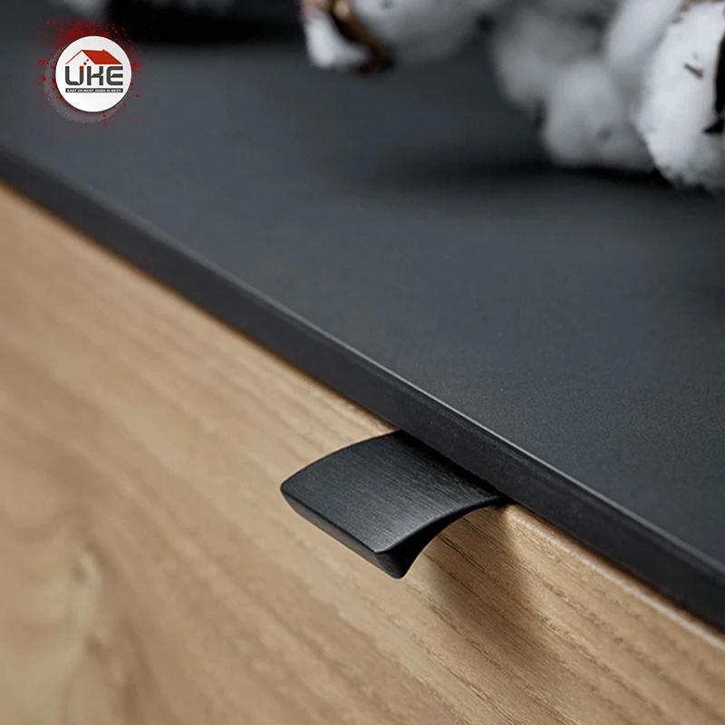 Бесплатная доставка матовая черная латунная Скрытая мебель кухонные ручки ящика