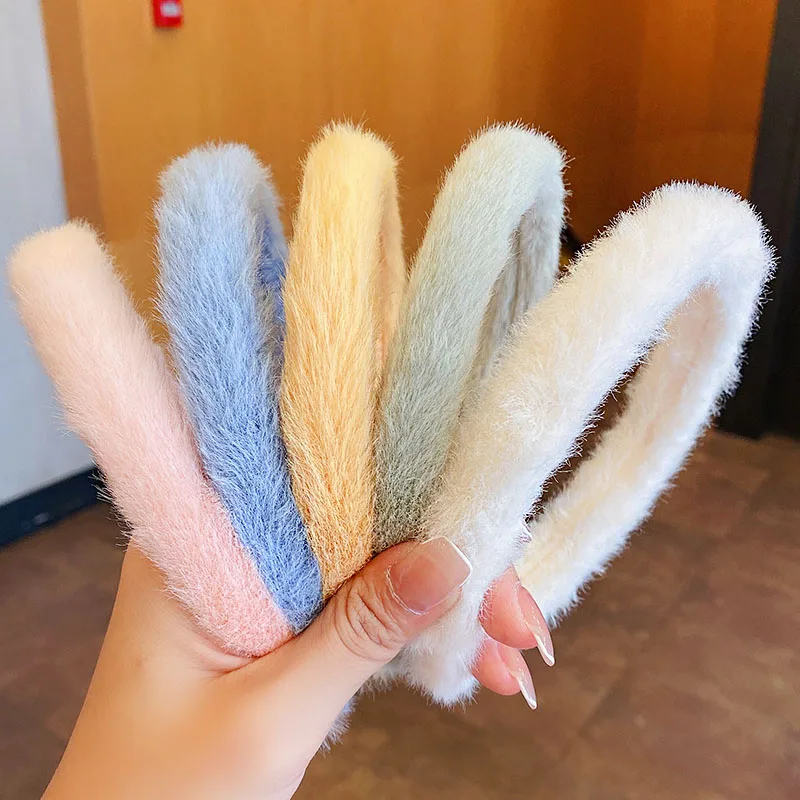 Новинка Осень 2021 красочные плюшевые повязки для волос женщин и девочек милые