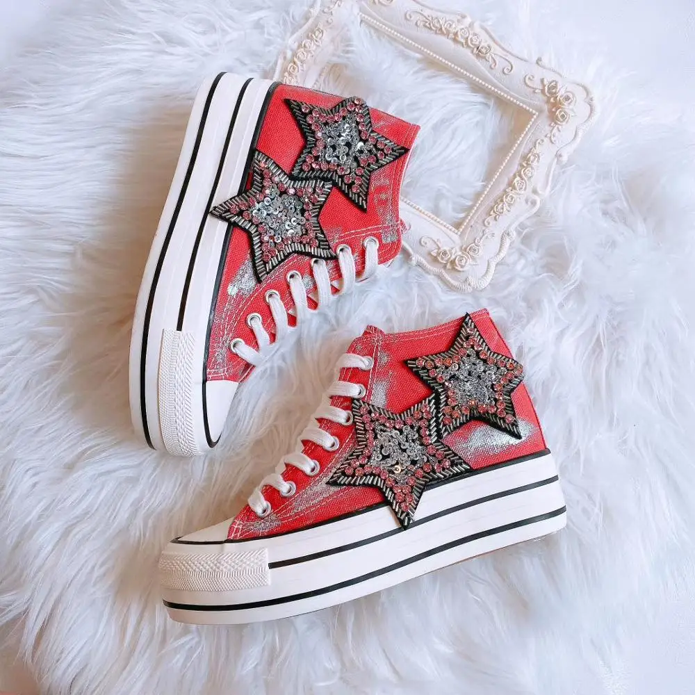 Высокие кожаные новые оригинальные индивидуальные с бриллиантами пятиконечные