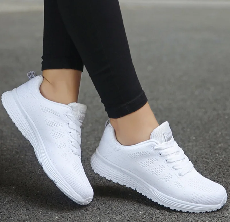 

Women Casual Sneakers Lace Up Mesh Breathable Sport Flats Shoes Fashion Ultralight Comfort Walking Shoes Ladies Vulcanized Shoes