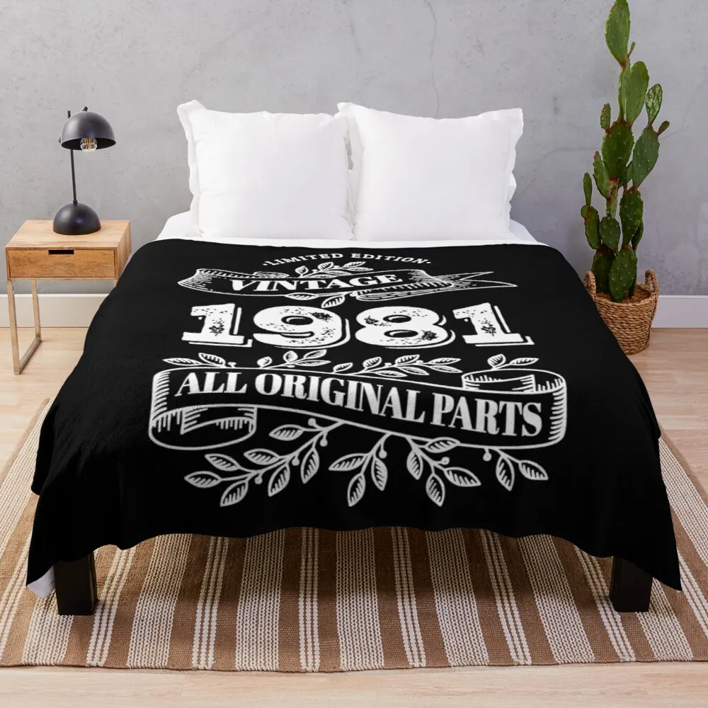 

1981 Limited Edition Vintage All Original Parts Fleece Blankets Throws on Bed/Crib/Couch Adult Baby Girls Boys Kids Gift