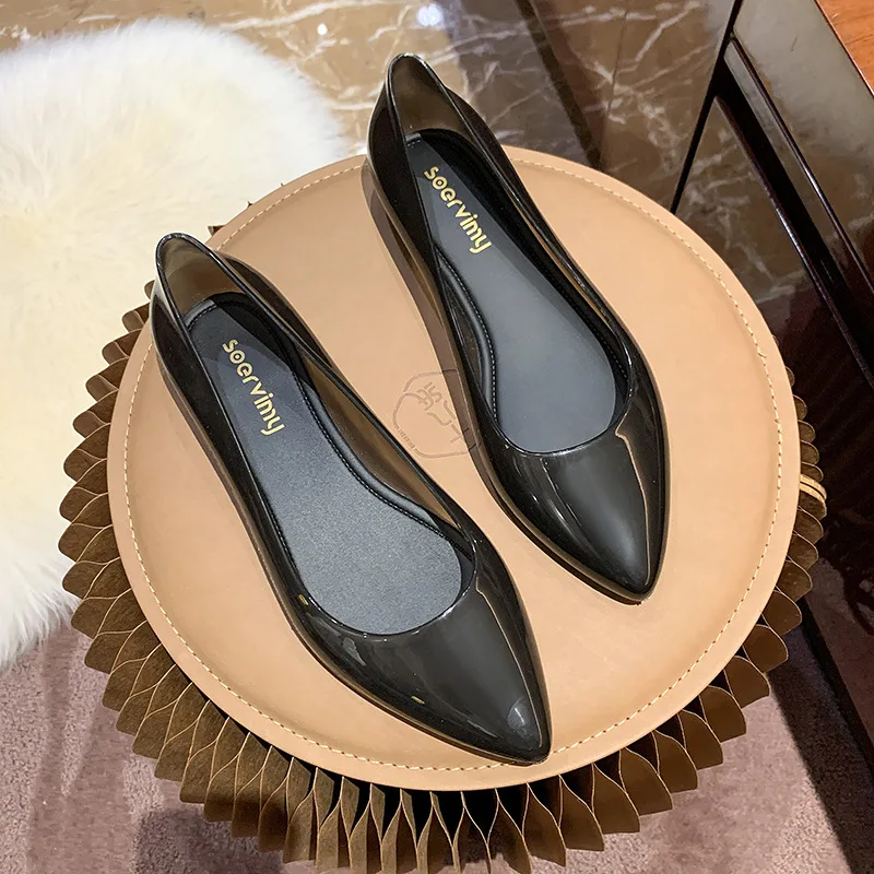 Pointed Fashion Jelly Shoes Women's Shallow Mouth Korean Version of Casual Low-help Plastic Waterproof Crystal Sandals