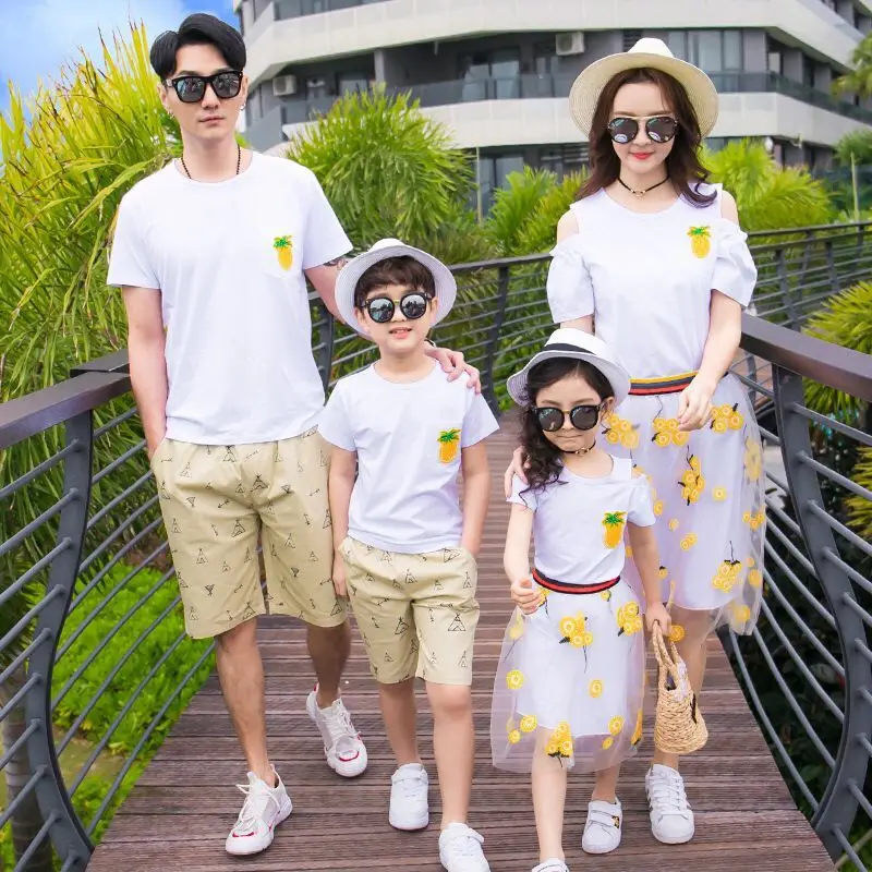 Семейный образ футболка и юбка для мамы дочки летний комплект с коротким рукавом