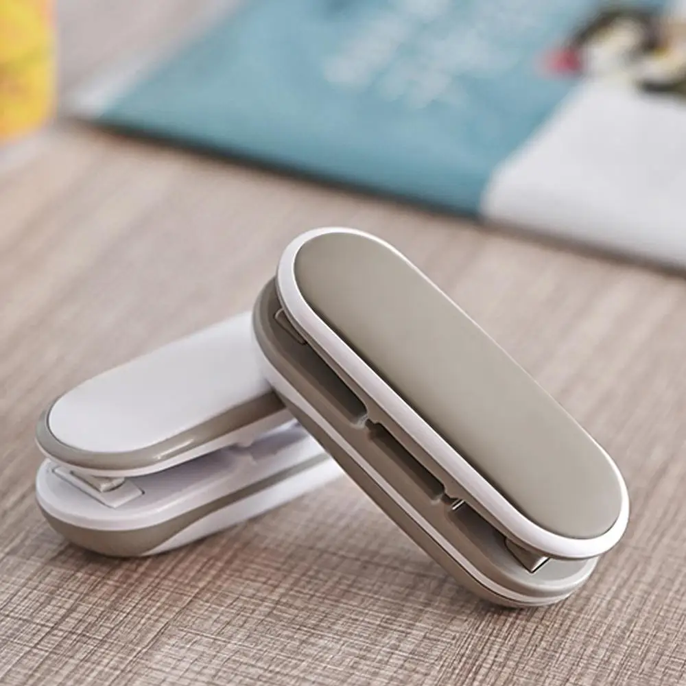 

Mini Portable Handy Package Sealing Machines For Plastic Snacks Bags Heat Sealer Vacuum Resealer Kitchen Storage New Arrival CD