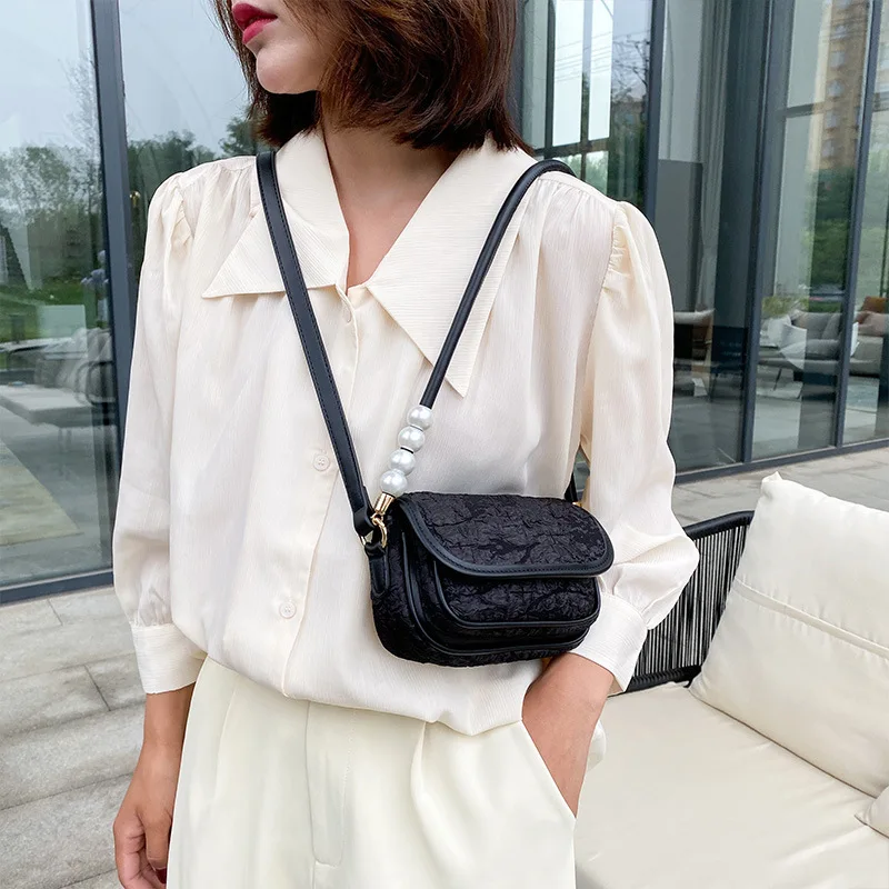 

Женская простая элегантная сумка через плечо, модная однотонная маленькая квадратная сумка, сумка-мессенджер на двух лямках, черная сумка-с...