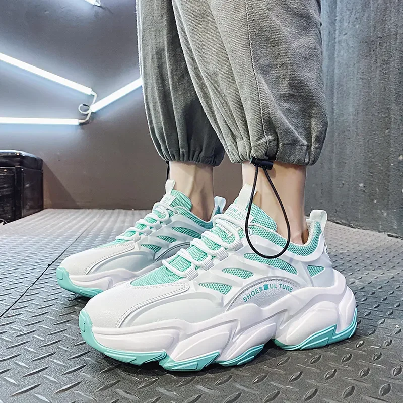 

New summer breathable mesh lightweight casual sports shoesKorean style trendy sports shoes Z639